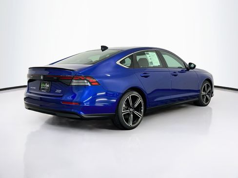 Used 2024 Honda Accord Sport image 9