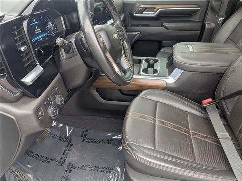 Used 2024 Chevrolet Silverado 2500 High Country w/ Z71 Off-Road Package image 15