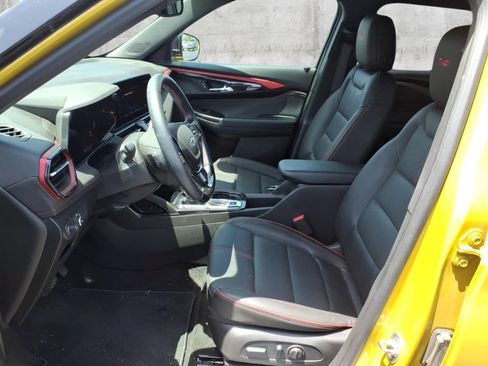 Used 2024 Chevrolet TrailBlazer RS w/ Convenience Package AWD/4WD image 4