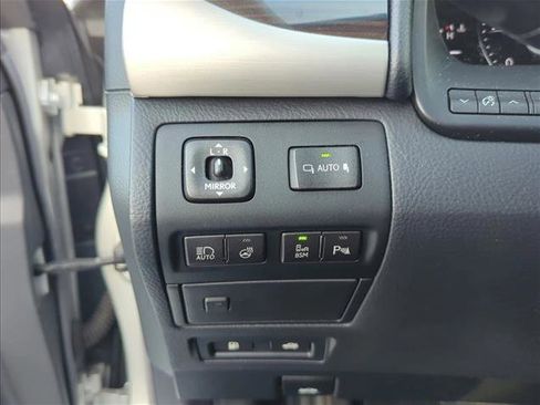 Used 2014 Lexus LS 460 w/ Comfort Package RWD image 14