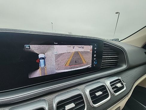 Used 2020 Mercedes-Benz GLE 350 4MATIC image 22