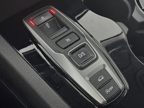 Certified 2020 Honda Pilot Touring image 17