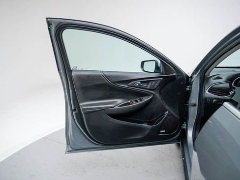 Used 2024 Chevrolet Malibu LT image 22