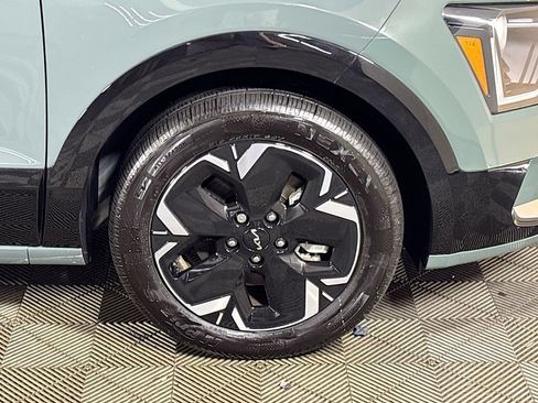 Used 2024 Kia Niro Wind w/ Wind Preserve Package FWD image 23