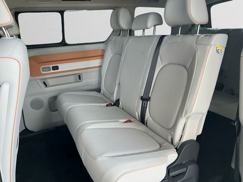 New 2025 Volkswagen ID. Buzz 1st Edition image 13