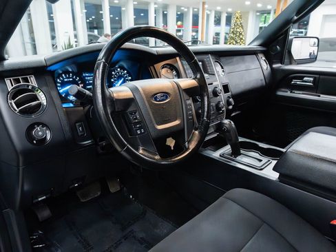 Used 2017 Ford Expedition XL w/ Equipment Group 101A image 18