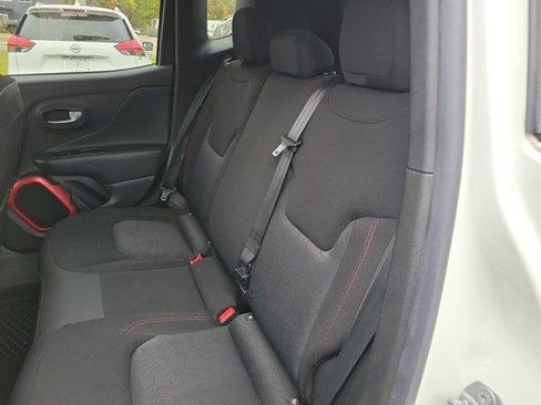 Used 2017 Jeep Renegade Trailhawk image 12