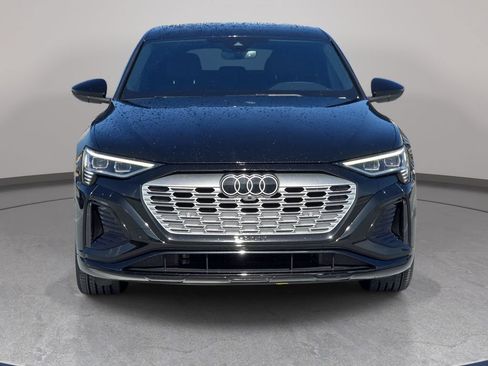 Used 2024 Audi Q8 e-tron Premium AWD/4WD image 4