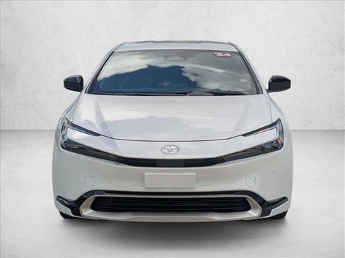 Used 2024 Toyota Prius Prime image 2