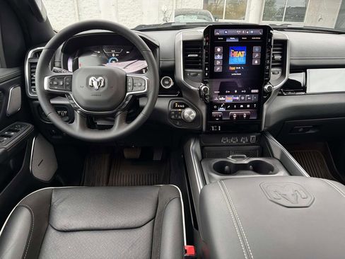 Used 2026 RAM 1500 Laramie w/ Night Edition image 17