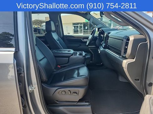 Used 2025 GMC Sierra 1500 SLT RWD image 22