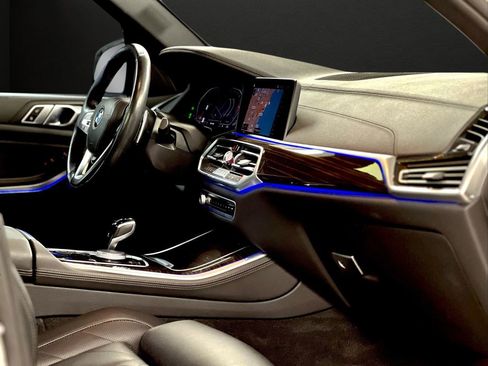 Used 2023 BMW X5 xDrive40i AWD/4WD image 14