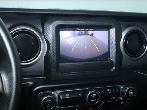 Used 2023 Jeep Wrangler Sport AWD/4WD image 25