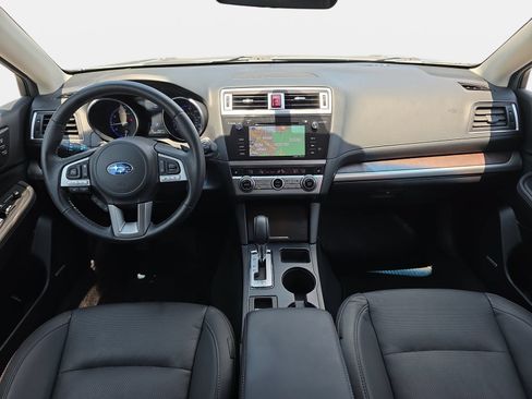 Used 2017 Subaru Outback 2.5i Limited AWD/4WD image 9