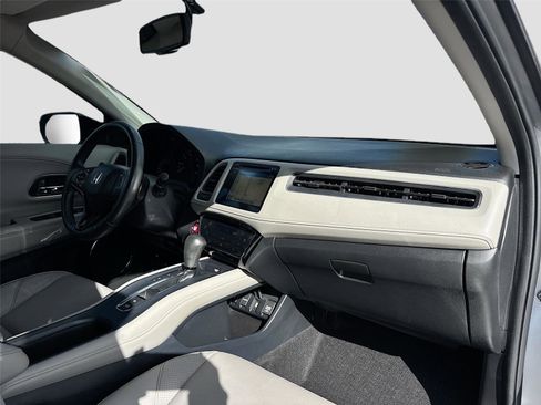 Certified 2017 Honda HR-V EX-L image 32