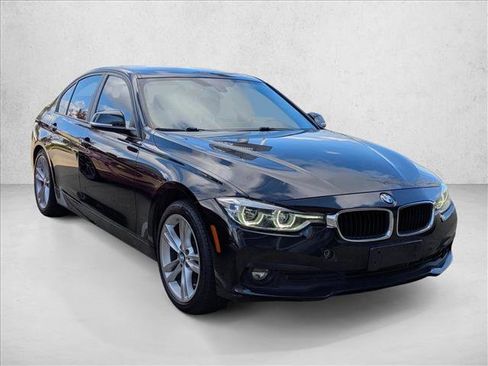 Used 2017 BMW 320i Sedan image 3