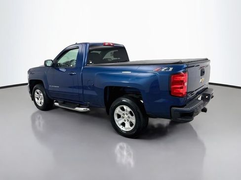 Used 2018 Chevrolet Silverado 1500 LT w/ LT Convenience Package AWD/4WD image 5