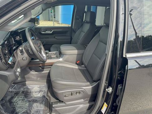 Used 2024 GMC Sierra 1500 SLT w/ SLT Premium Plus Package AWD/4WD image 9