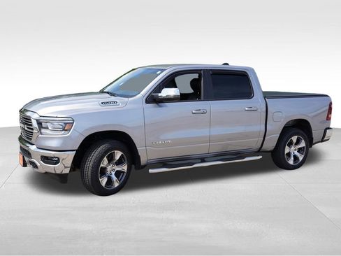 Used 2023 RAM 1500 Laramie AWD/4WD image 10