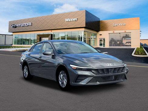 New 2026 Hyundai Elantra Blue image 11