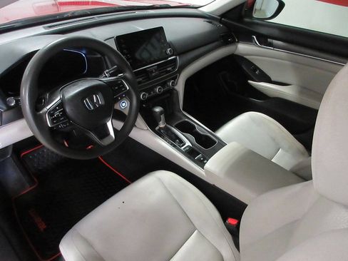 Used 2018 Honda Accord LX image 15