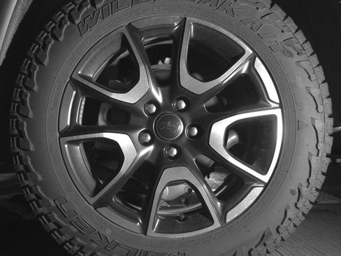 Used 2025 Jeep Compass Trailhawk AWD/4WD image 14