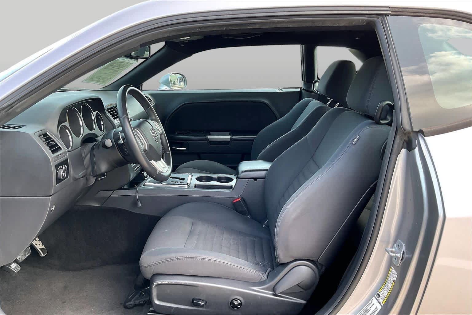 Used 2014 Dodge Challenger R/T w/ Blacktop Package RWD image 7