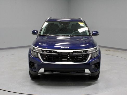 Used 2024 Kia Seltos EX AWD/4WD image 8