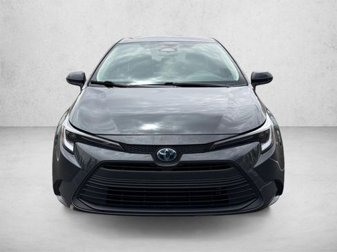 Used 2023 Toyota Corolla LE w/ Carpet Mat Package (TMS) FWD image 2