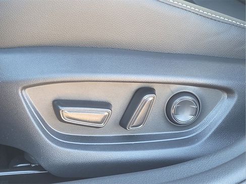 New 2026 Toyota Camry SE image 18