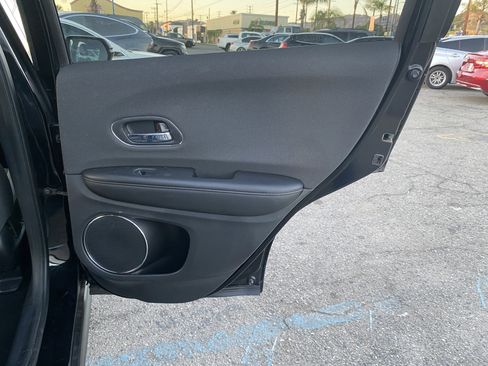Used 2021 Honda HR-V EX image 19