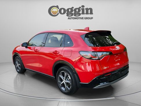 Used 2023 Honda HR-V EX-L image 3
