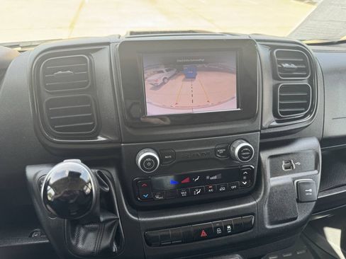 Used 2023 RAM ProMaster 2500 FWD image 18