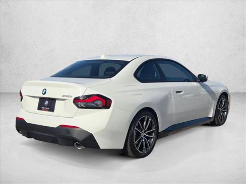 Certified 2023 BMW 230i Coupe w/ Premium Package RWD image 5