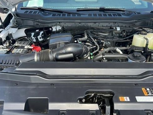 Used 2024 Ford F250 Lariat w/ Tremor Off-Road Package AWD/4WD image 28