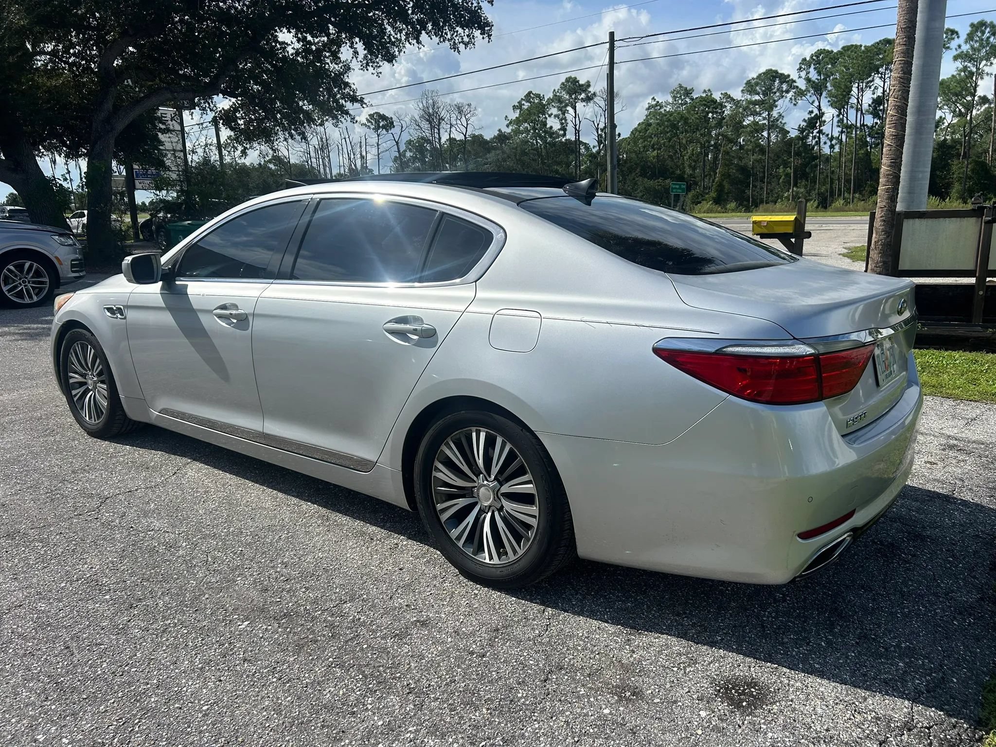 Used 2016 Kia K900 Luxury RWD image 15