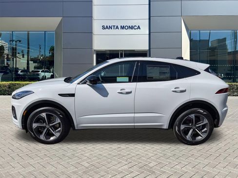Used 2024 Jaguar E-PACE R-Dynamic SE image 5