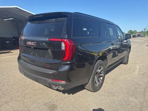 Used 2025 GMC Yukon XL AT4 Ultimate w/ LPO, AT4 Appearance Package AWD/4WD image 3