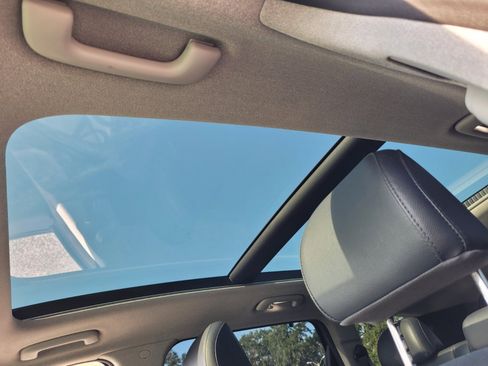 Used 2020 Hyundai Santa Fe Limited image 20