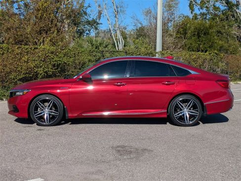 Used 2021 Honda Accord Touring image 2