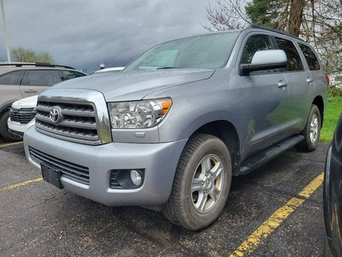 Used 2017 Toyota Sequoia SR5 image 5