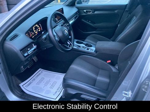 Used 2022 Honda Civic Sport image 12