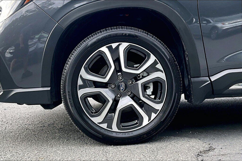 Certified 2026 Subaru Ascent Touring AWD/4WD image 17