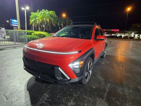 Used 2024 Hyundai Kona Limited image 3