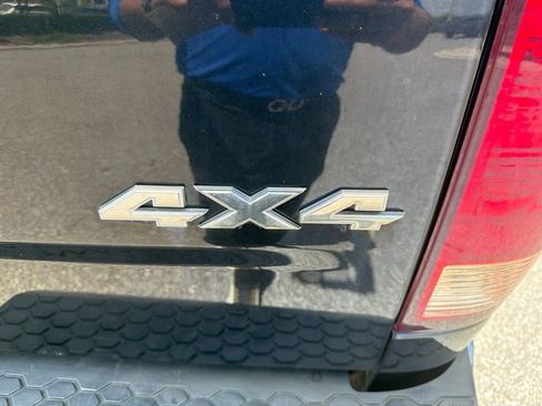 Used 2019 RAM 1500 Classic SLT AWD/4WD image 7