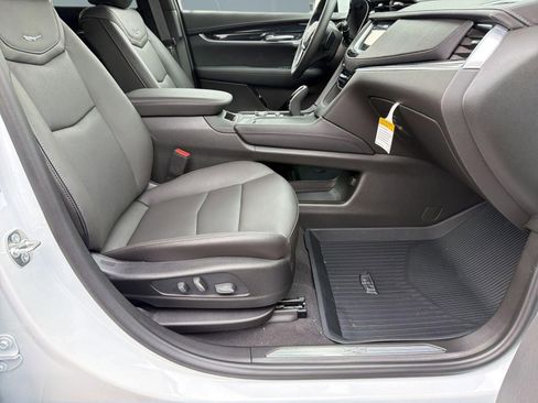New 2026 Cadillac XT5 Premium Luxury w/ Driver Assist Package FWD image 31