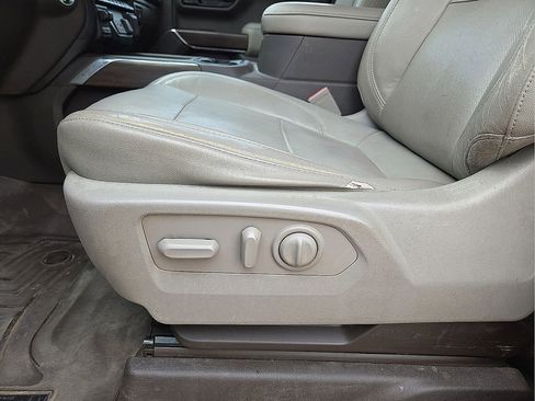 Used 2019 GMC Sierra 1500 SLT image 25