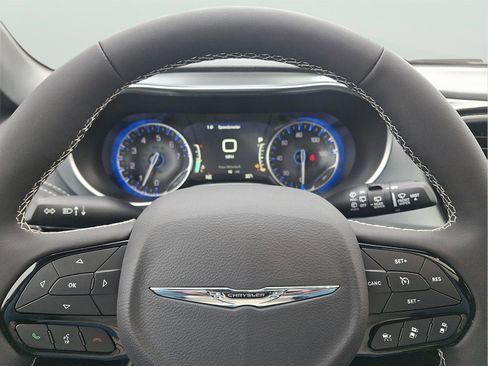 New 2026 Chrysler Pacifica Limited w/ S Appearance Package image 16