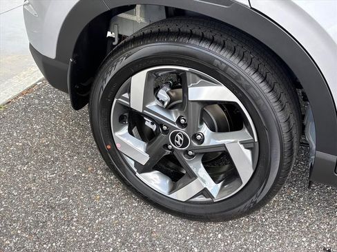New 2026 Hyundai Venue SEL FWD image 27