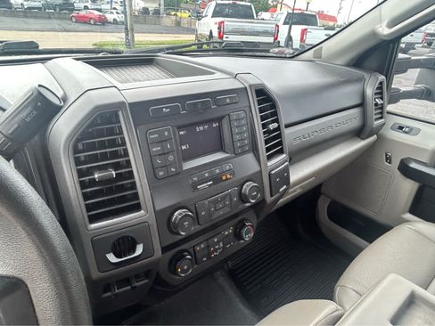 Used 2021 Ford F350 XL w/ Power Equipment Group RWD image 19